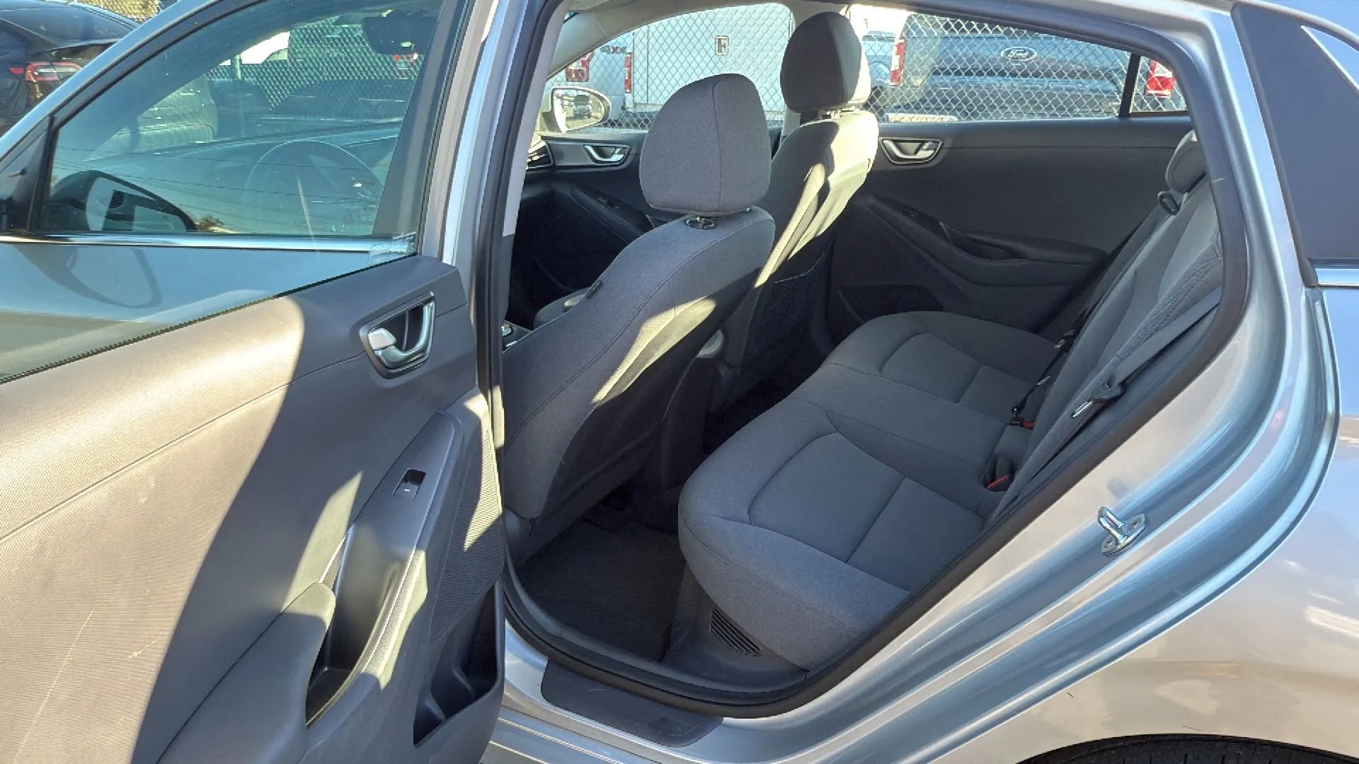 Used 2020 Hyundai Ioniq SEL image 26