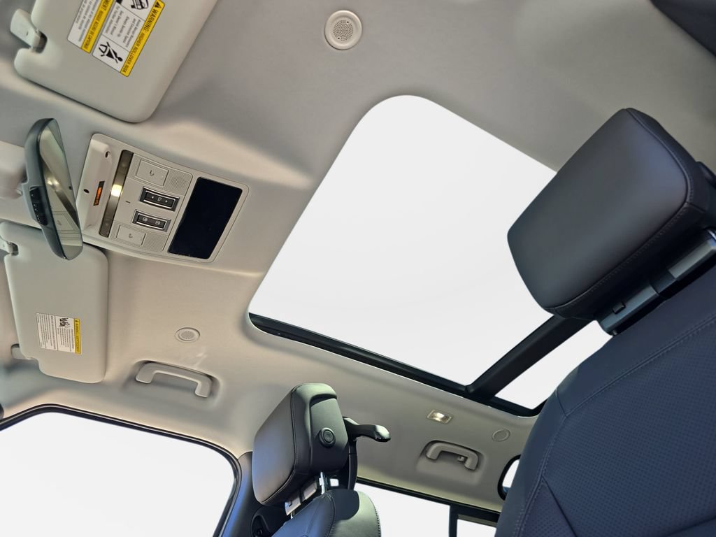 New 2026 Land Rover Defender 110 S AWD/4WD image 30
