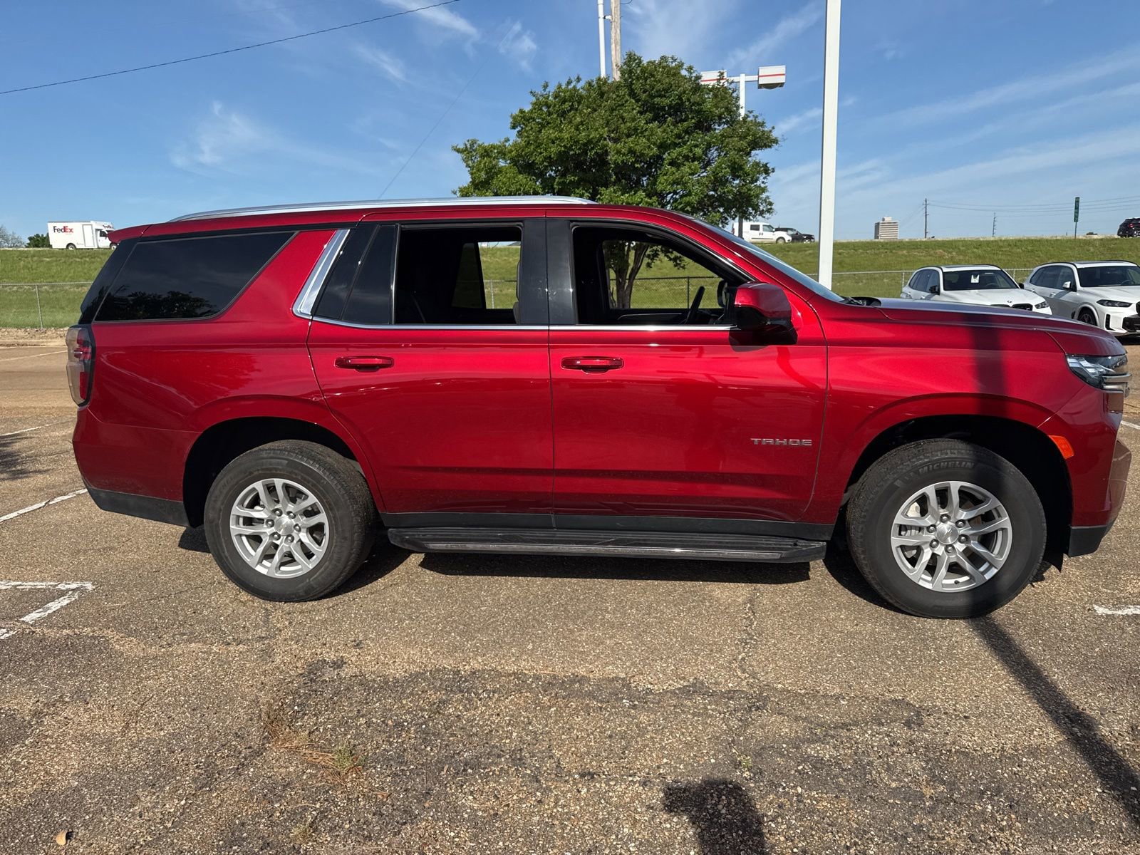 Used 2024 Chevrolet Tahoe LS image 4