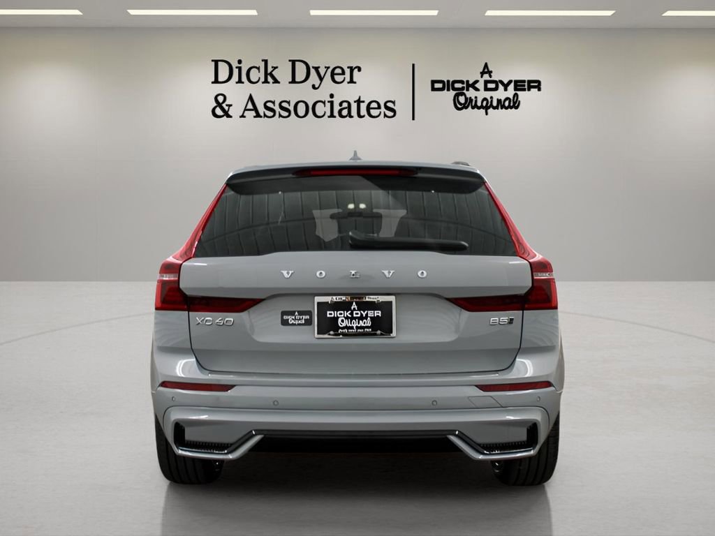 New 2026 Volvo XC60 B5 Ultra w/ Protection Package Premier AWD/4WD image 3