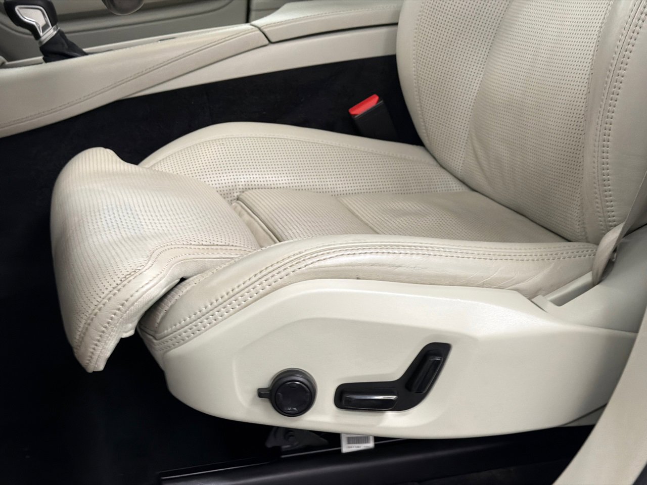 Used 2021 Volvo XC90 T6 Inscription w/ Protection Package Premier image 16