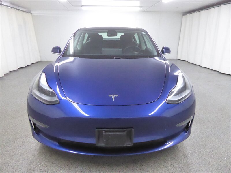 Used 2020 Tesla Model 3 Standard Range Plus RWD image 2