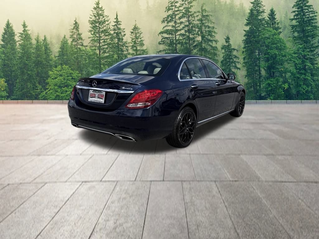 Used 2018 Mercedes-Benz C 300 4MATIC Sedan image 4