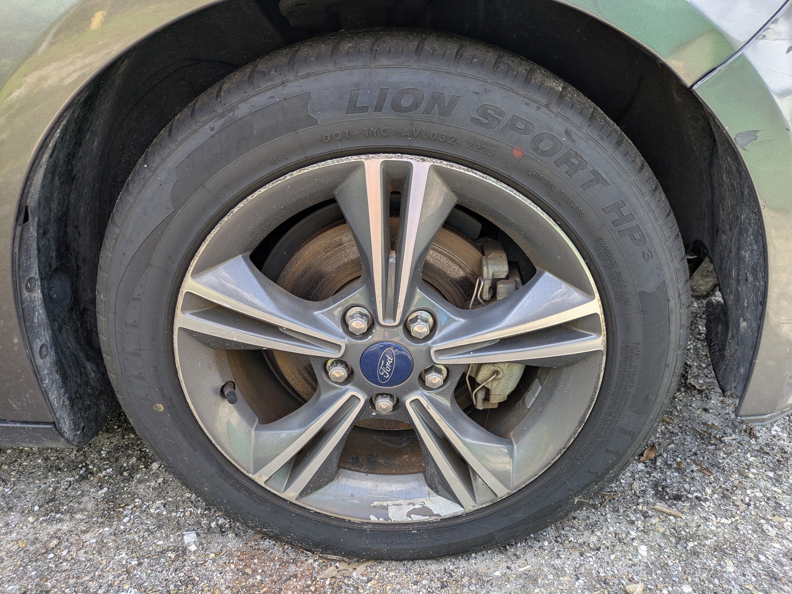 Used 2014 Ford Focus SE w/ SE Sport Package FWD image 9