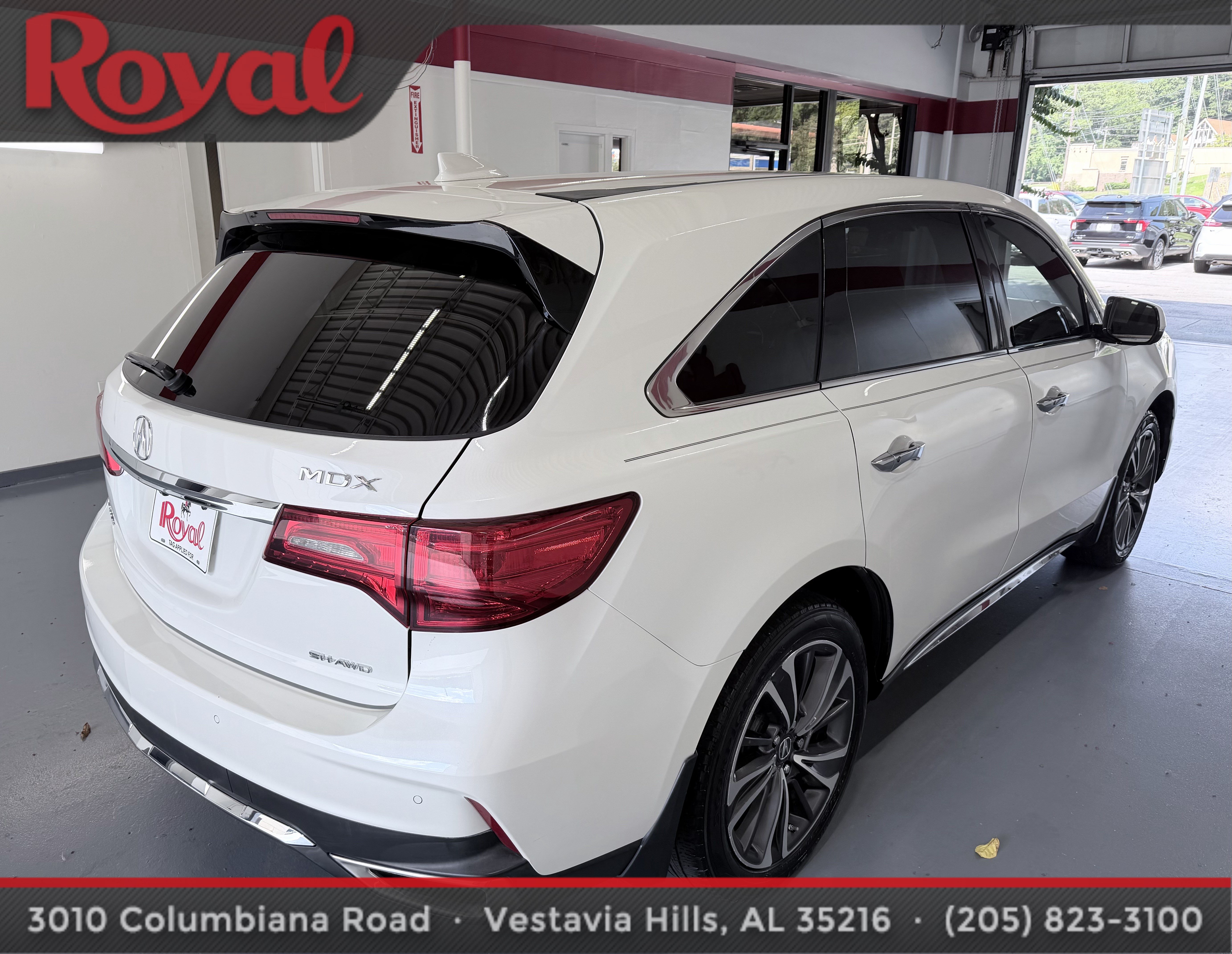 Used 2020 Acura MDX SH-AWD w/ Technology Package image 4