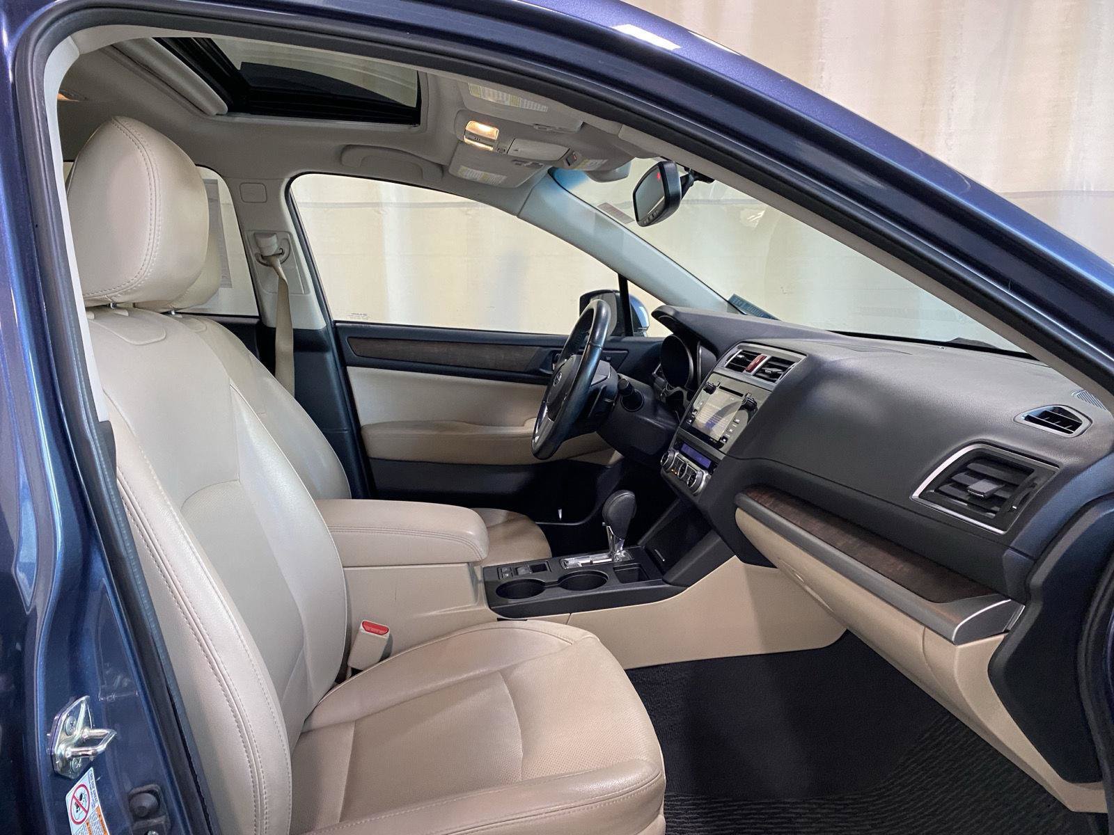 Used 2015 Subaru Outback 2.5i Limited AWD/4WD image 11