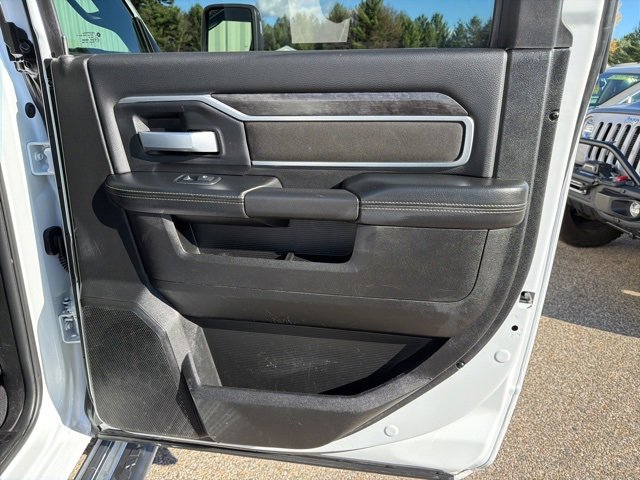 Used 2024 RAM 3500 Big Horn image 34