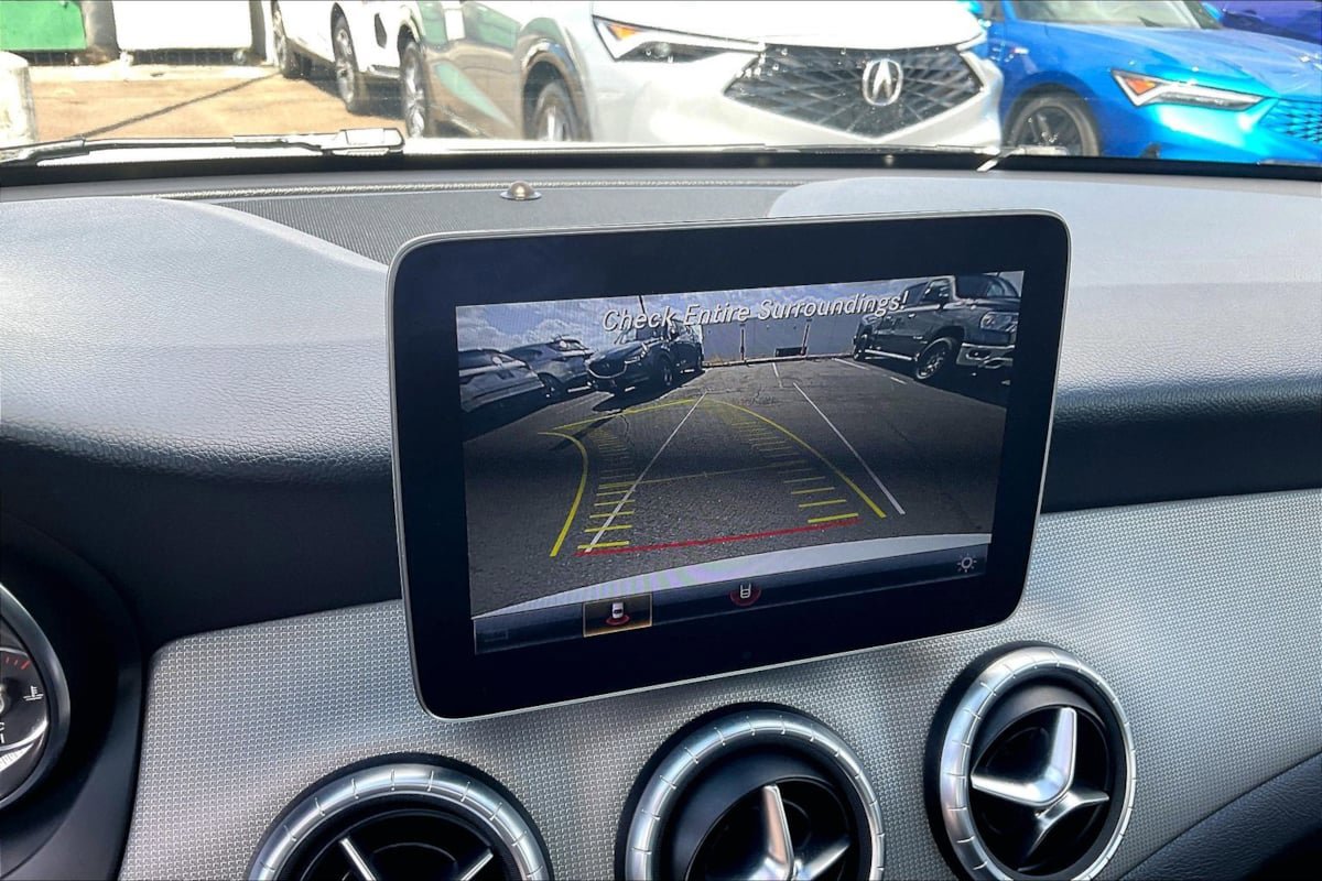 Used 2019 Mercedes-Benz CLA 250 image 17