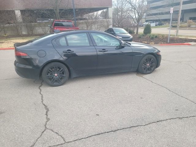 Used 2020 Jaguar XE S image 3
