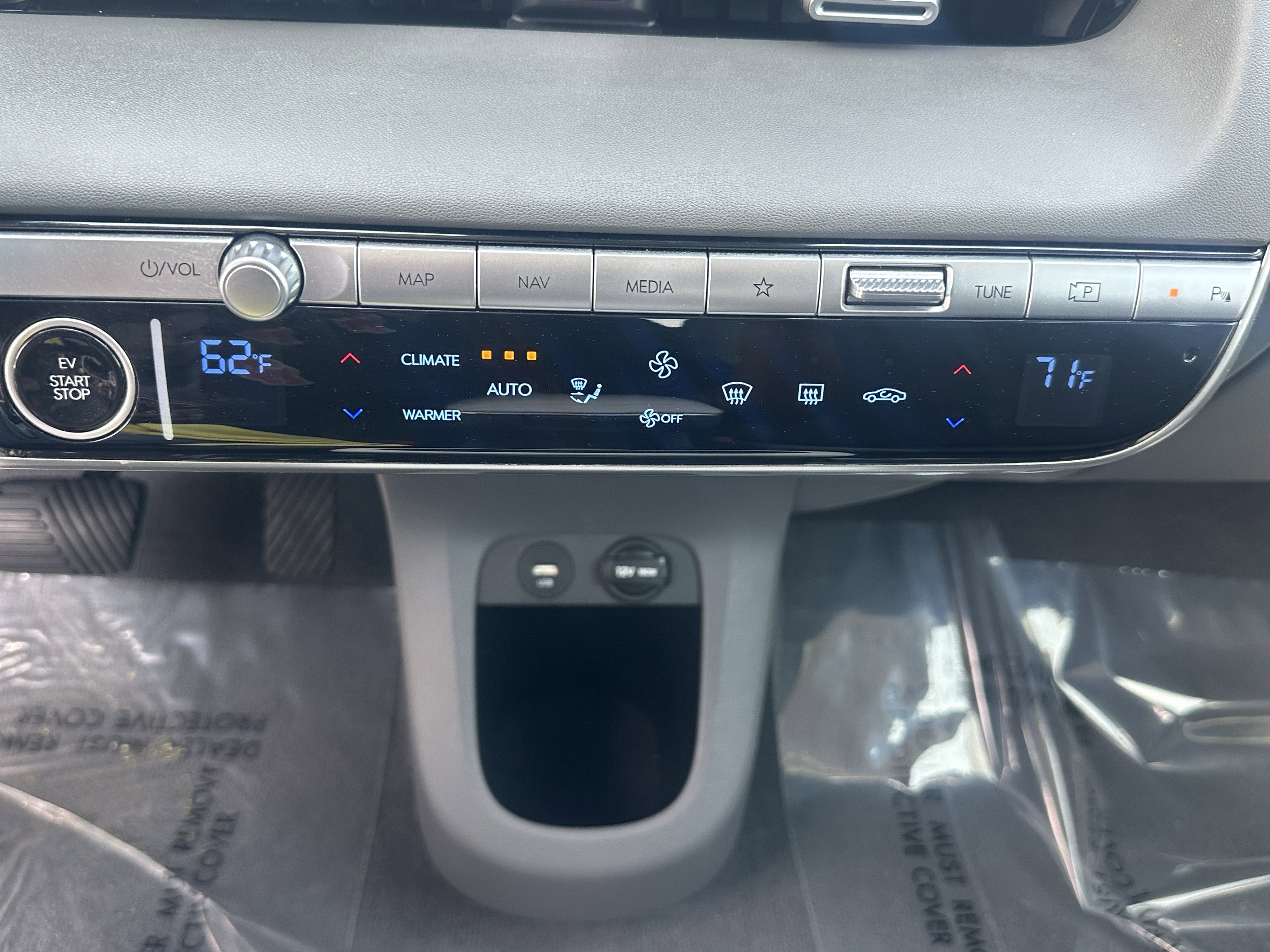 Used 2024 Hyundai Ioniq 5 SEL image 29