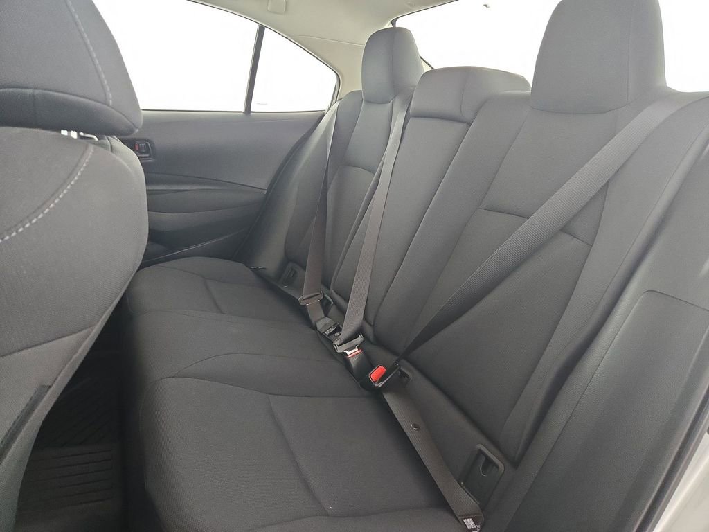 Used 2022 Toyota Corolla LE FWD image 28