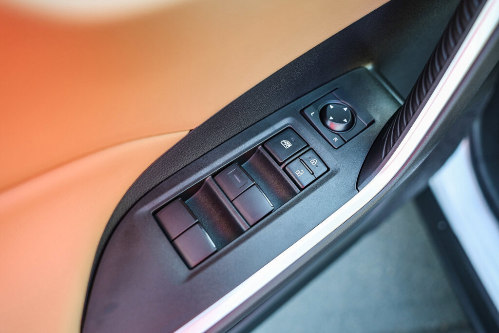 Certified 2025 Toyota RAV4 LE image 10