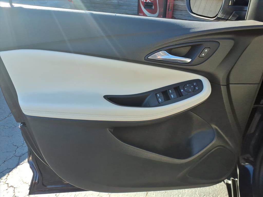 Used 2021 Buick Encore GX Preferred image 13