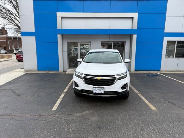 Used 2024 Chevrolet Equinox LT image 2