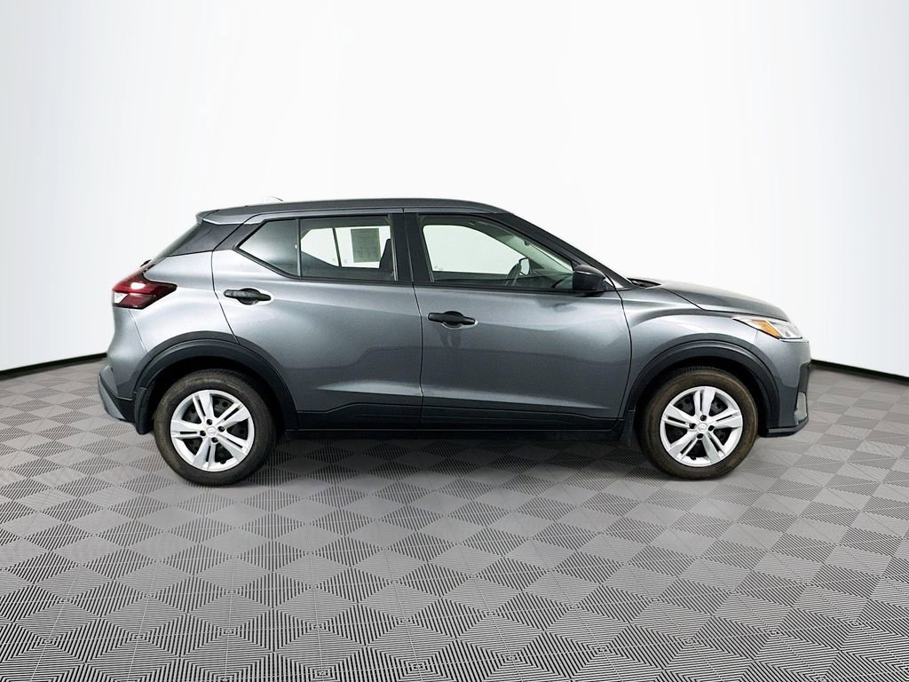 Used 2024 Nissan Kicks S image 4
