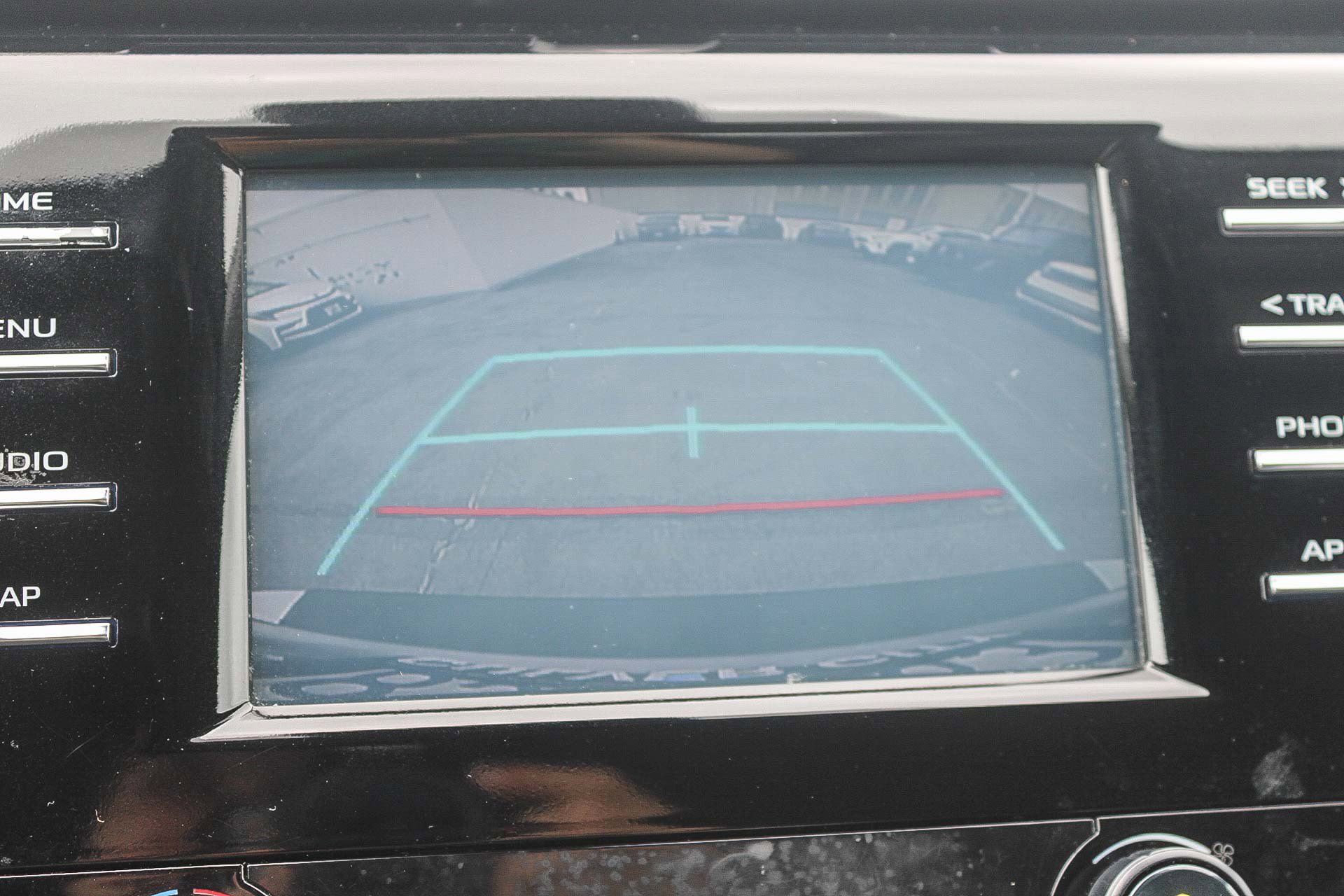 Used 2019 Toyota Camry SE w/ Carpet Mat Package FWD image 25
