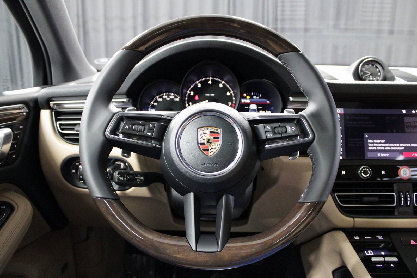 New 2026 Porsche Macan image 27