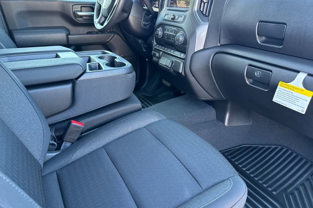 New 2026 Chevrolet Silverado 2500 Custom w/ Custom Value Package AWD/4WD image 15