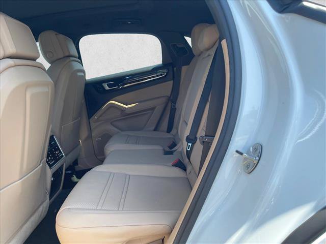 Used 2021 Porsche Cayenne Coupe AWD/4WD image 20