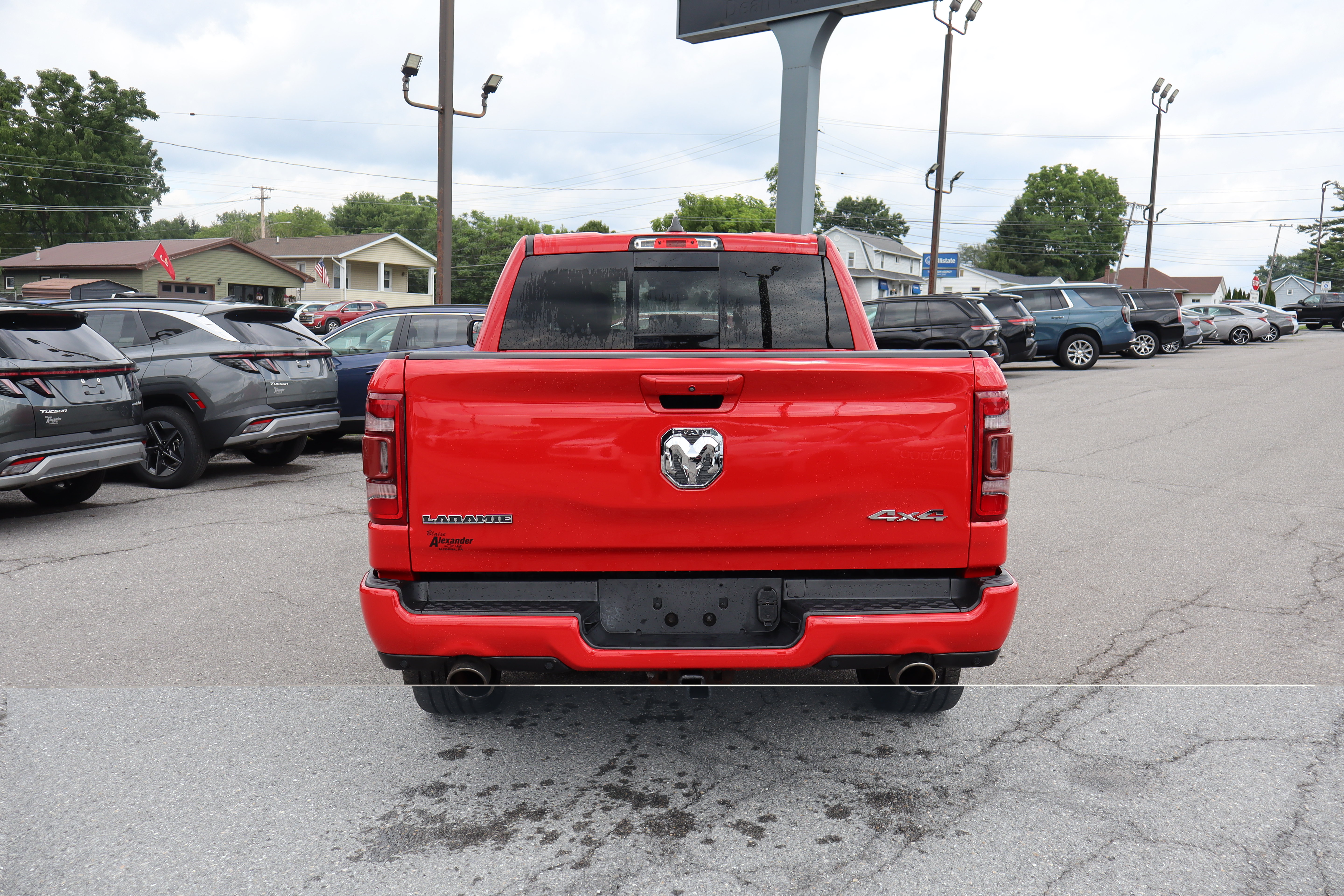 Used 2019 RAM 1500 Laramie AWD/4WD image 4
