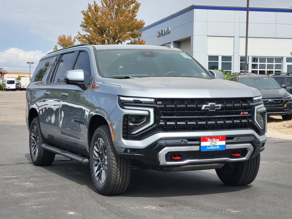 New 2026 Chevrolet Suburban Z71 w/ Comfort Package AWD/4WD image 3