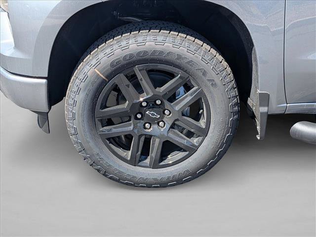 New 2026 Chevrolet Silverado 1500 Custom w/ Turbomax Blackout Package AWD/4WD image 10