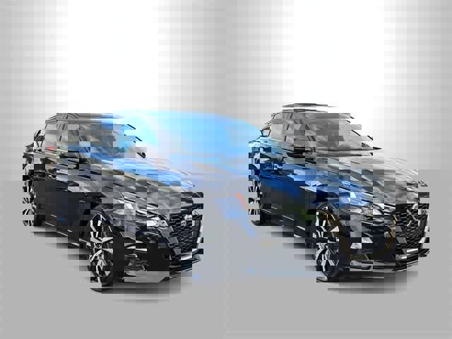 Used 2022 Nissan Altima 2.5 SR image 2