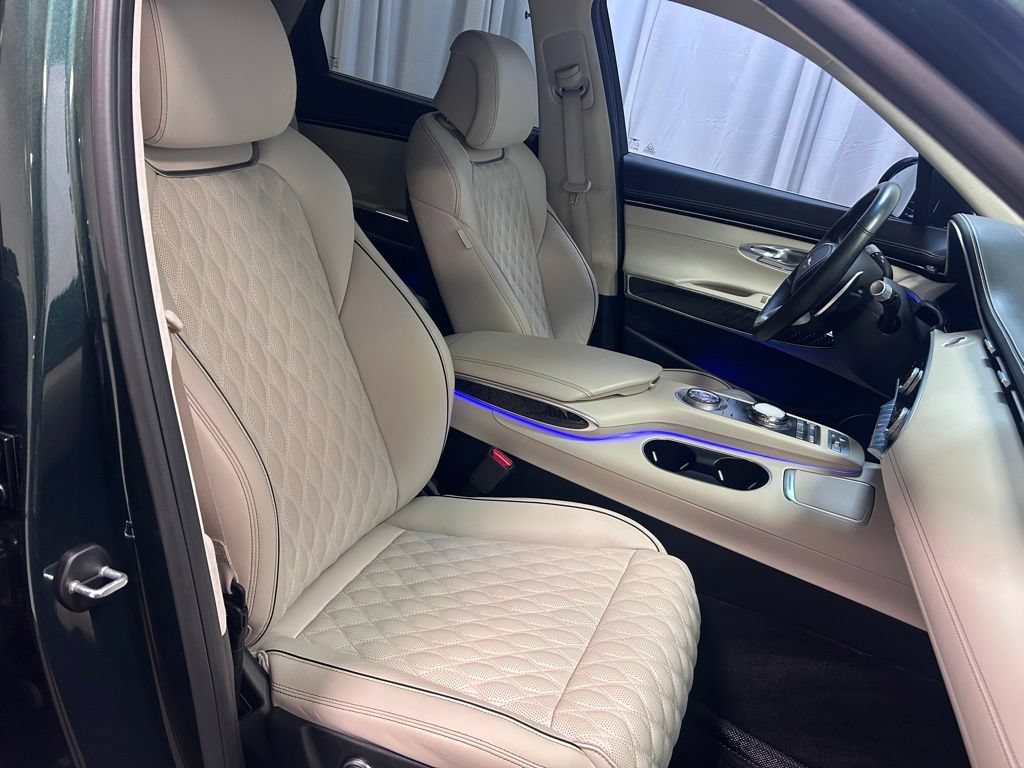 Used 2023 Genesis GV70 3.5T Sport w/ Sport Prestige Package AWD/4WD image 23
