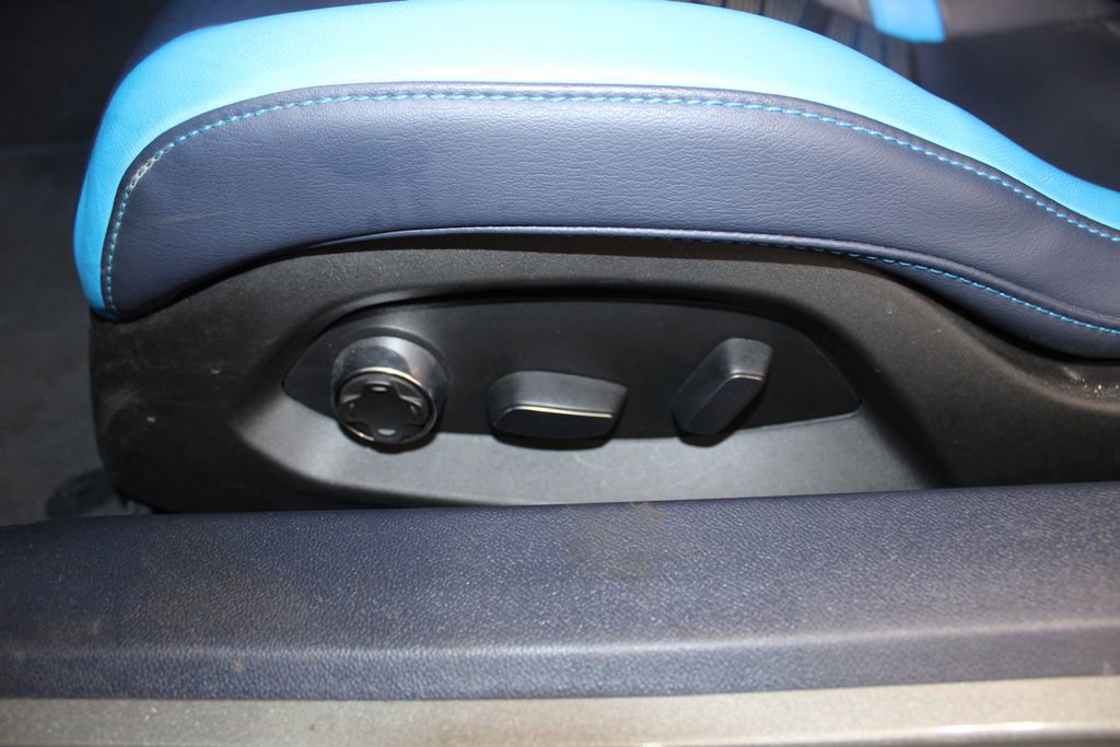 Used 2023 Chevrolet Corvette Stingray Premium Conv w/ Stealth Interior Trim Package image 12