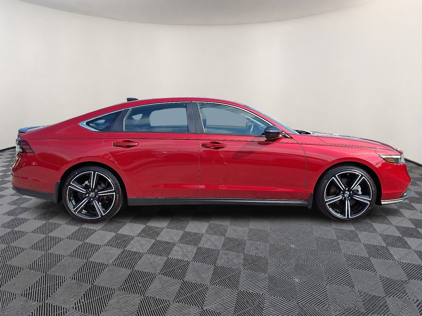 Used 2023 Honda Accord Sport image 7