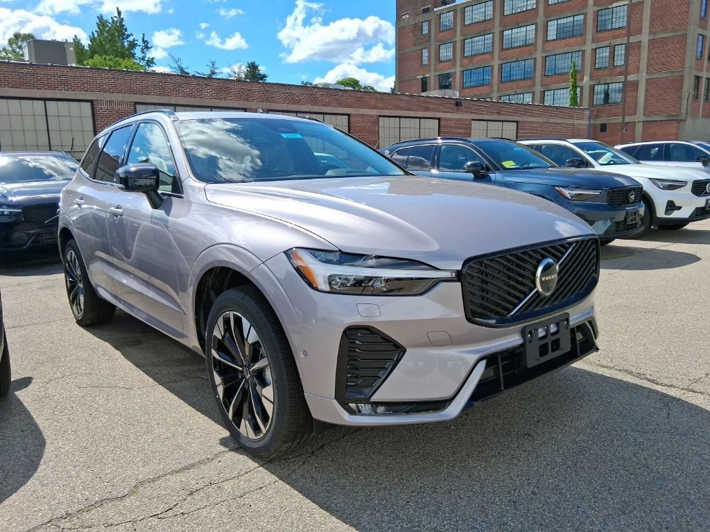 New 2026 Volvo XC60 B5 Plus w/ Protection Package Premier AWD/4WD image 2