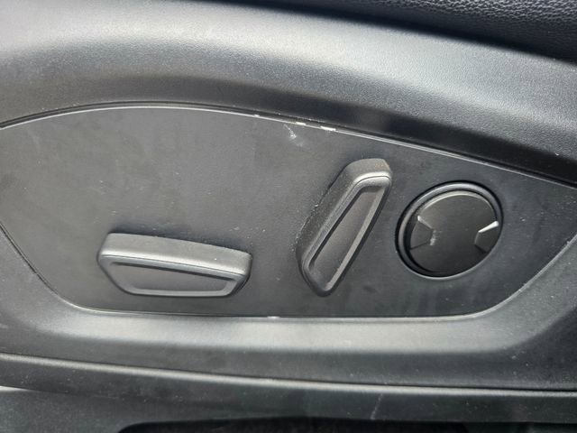 Used 2024 Ford Explorer Limited AWD/4WD image 17