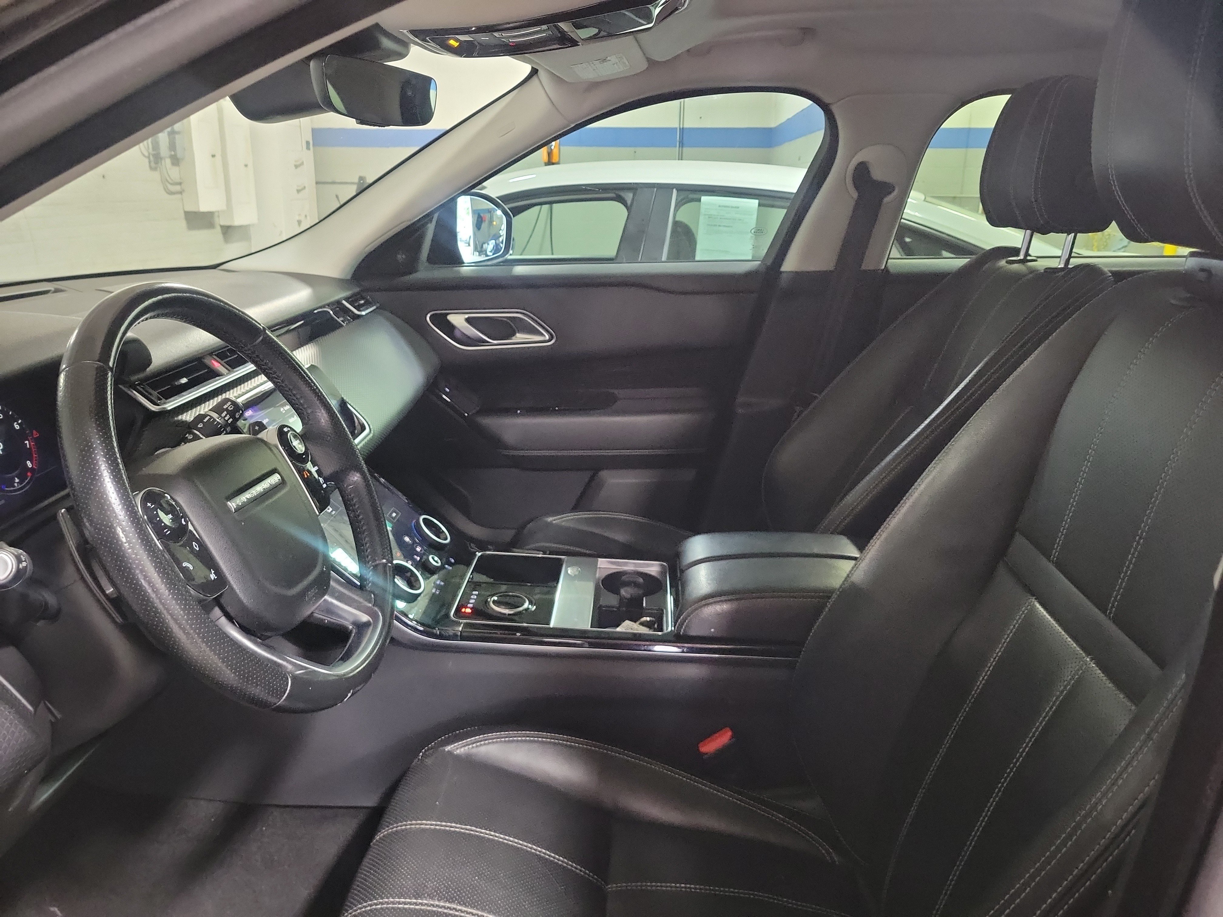 Used 2018 Land Rover Range Rover Velar S AWD/4WD image 19