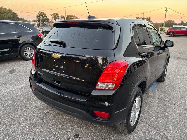 Used 2020 Chevrolet Trax LS w/ Tint and Cruise Package image 9