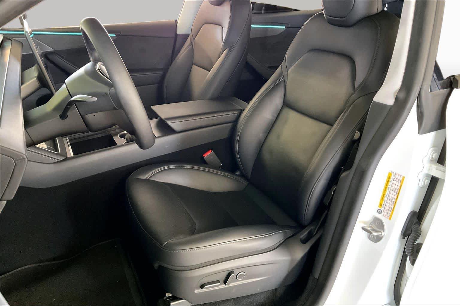 Used 2026 Tesla Model Y 2WD image 7