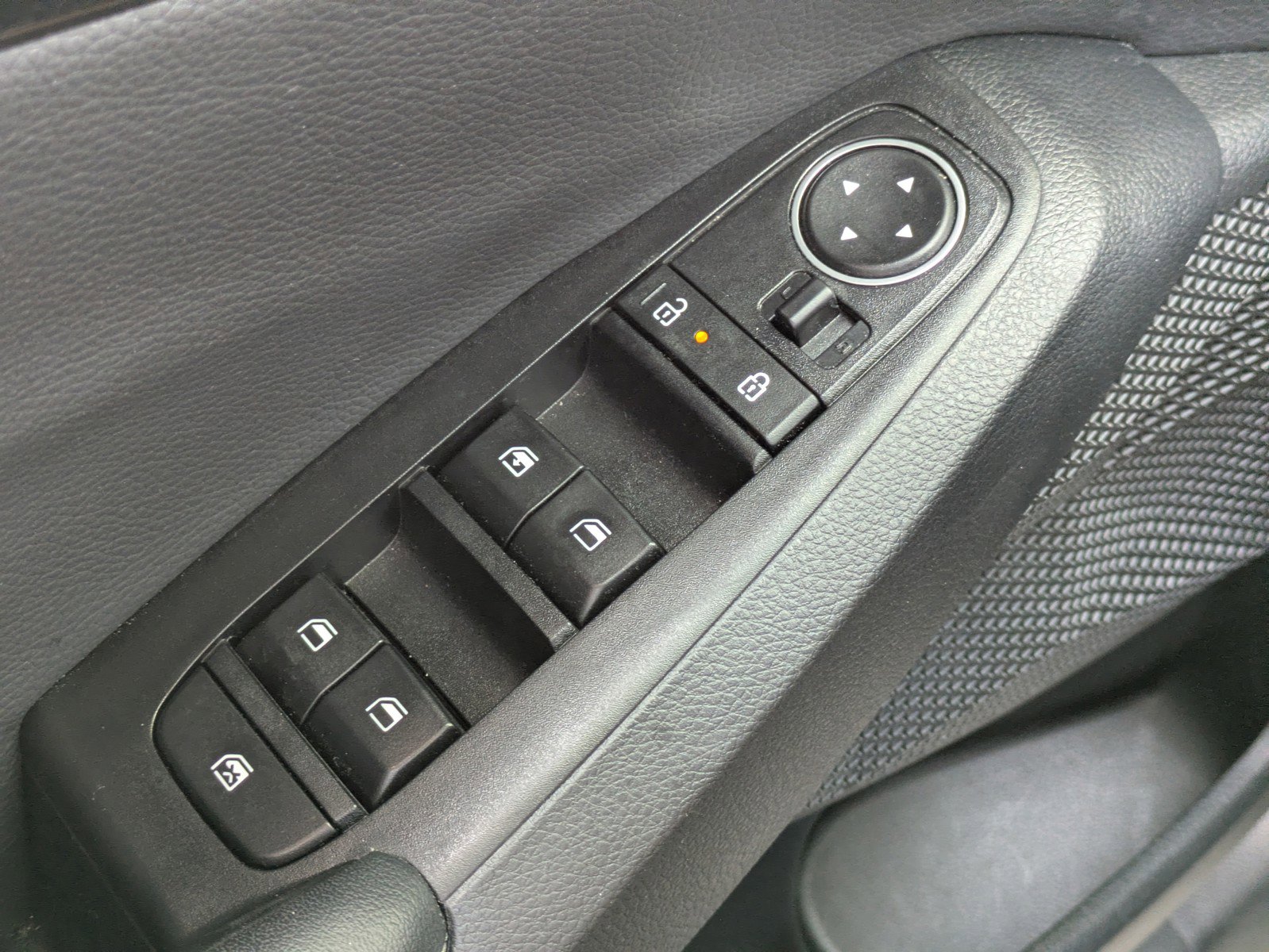 Certified 2024 Kia Seltos S image 17