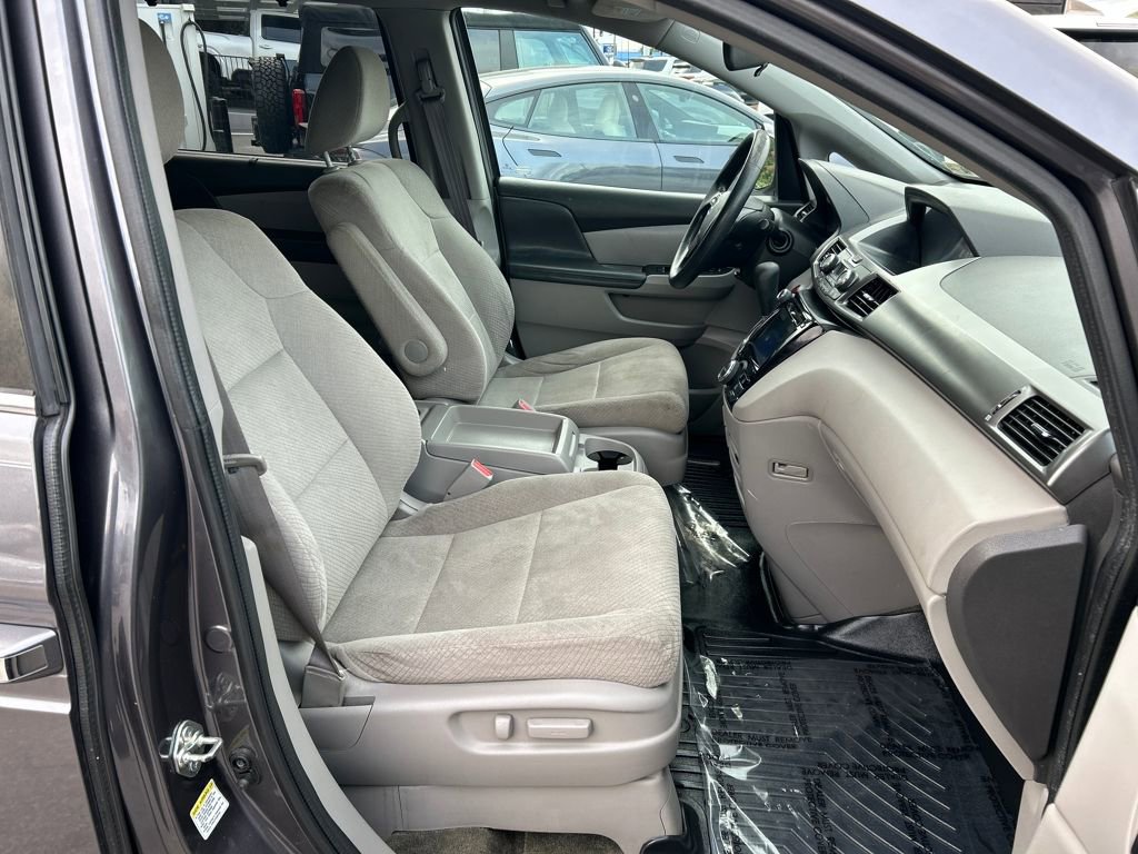 Used 2016 Honda Odyssey SE image 29