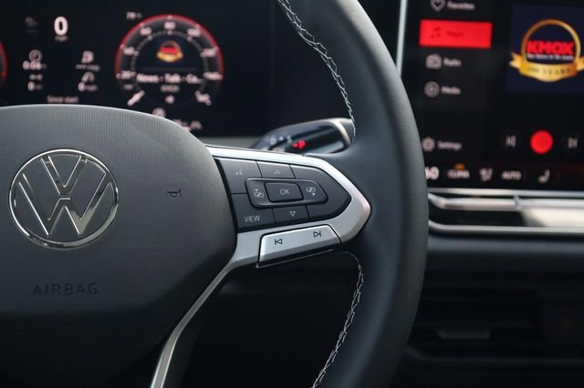 New 2026 Volkswagen Tiguan SE image 8