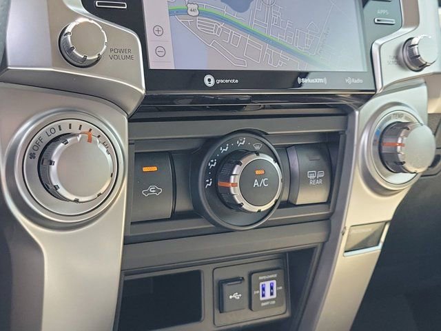 Used 2020 Toyota 4Runner SR5 Premium w/ Moonroof Package RWD image 30