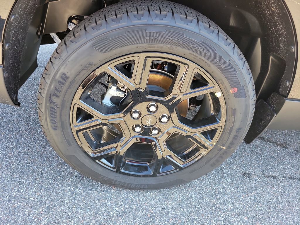 New 2026 Ford Maverick Lariat w/ Black Appearance Package image 6