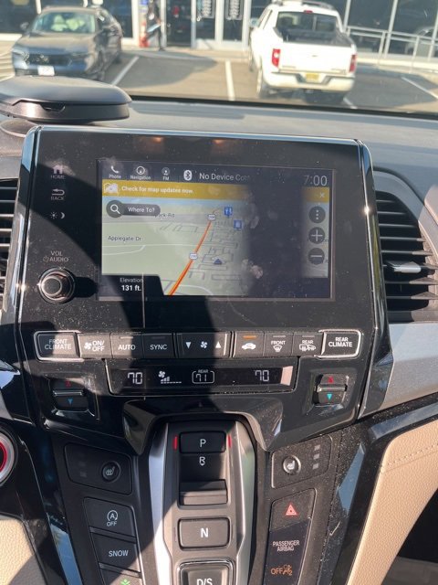 Used 2023 Honda Odyssey Touring image 3