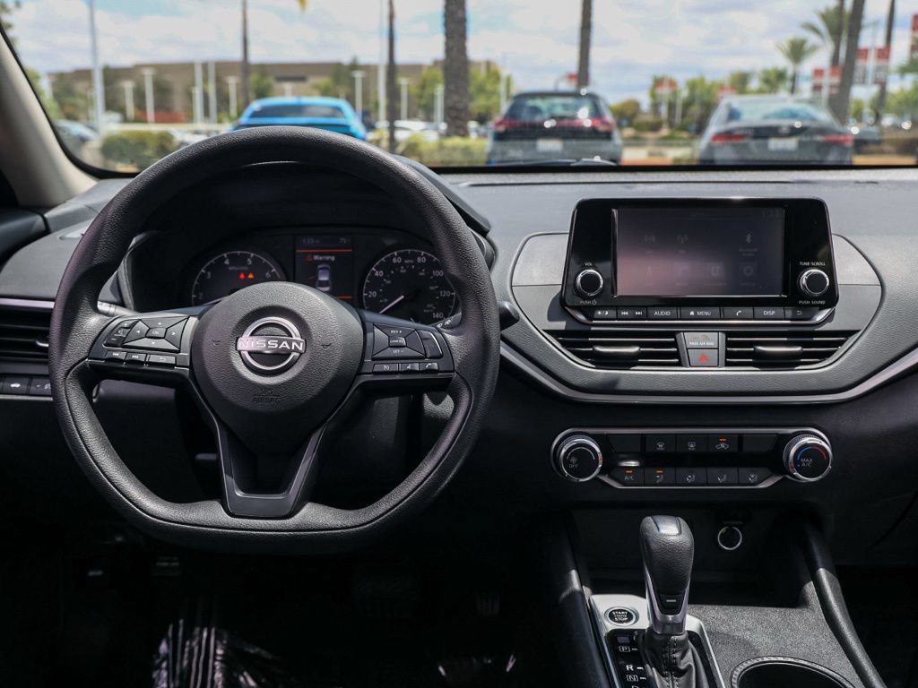 Used 2024 Nissan Altima 2.5 S FWD image 20