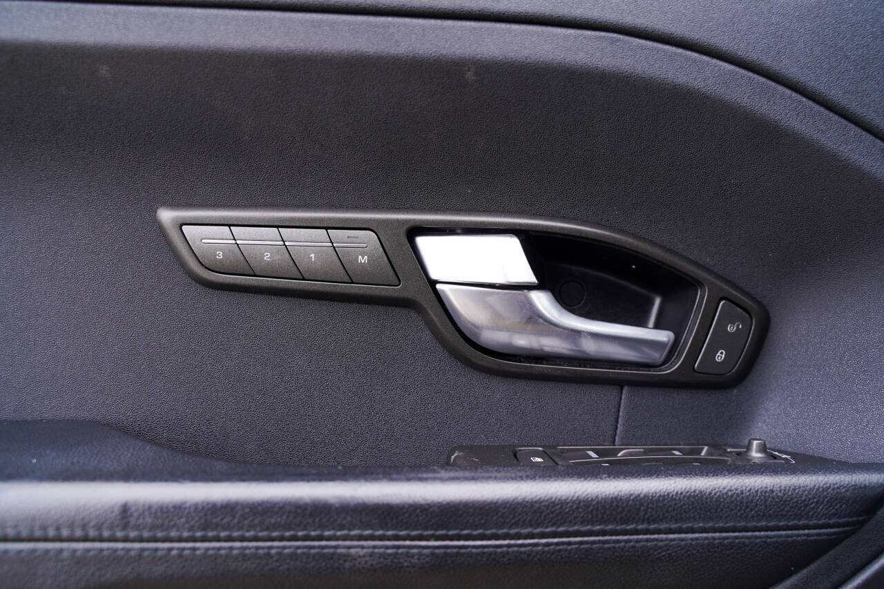 Used 2014 Land Rover Range Rover Evoque Pure Plus image 7