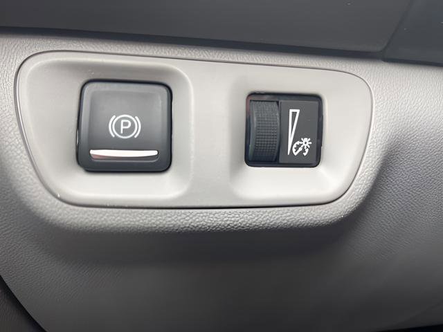Used 2018 GMC Acadia SLT image 16