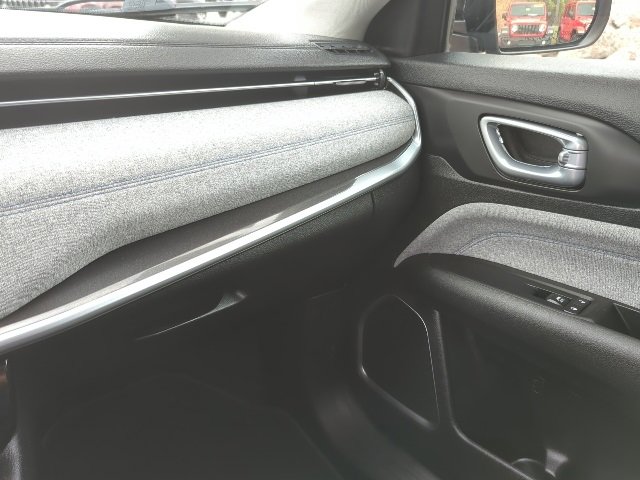 Certified 2022 Jeep Compass Latitude image 8