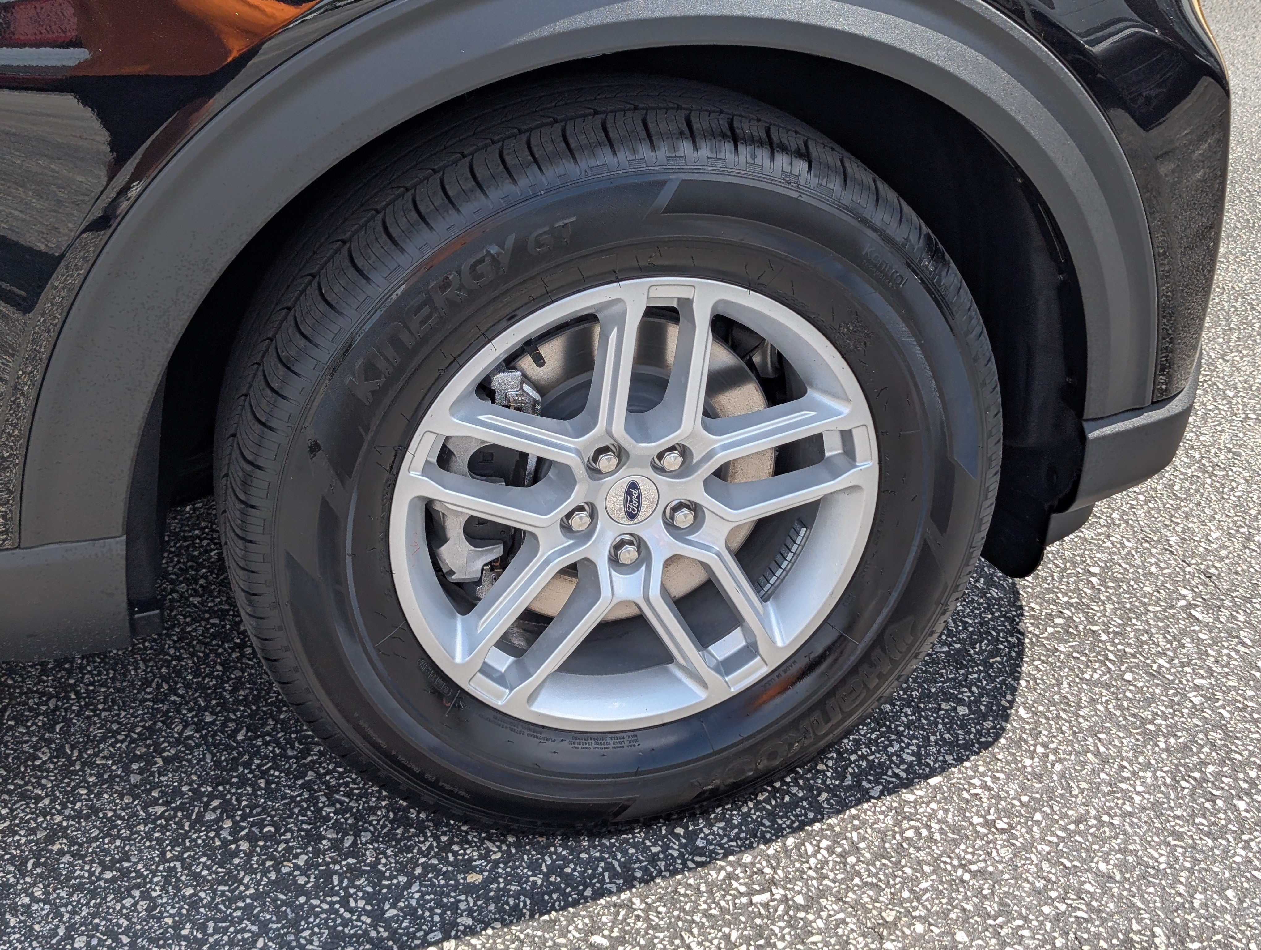 New 2026 Ford Explorer Active RWD image 7