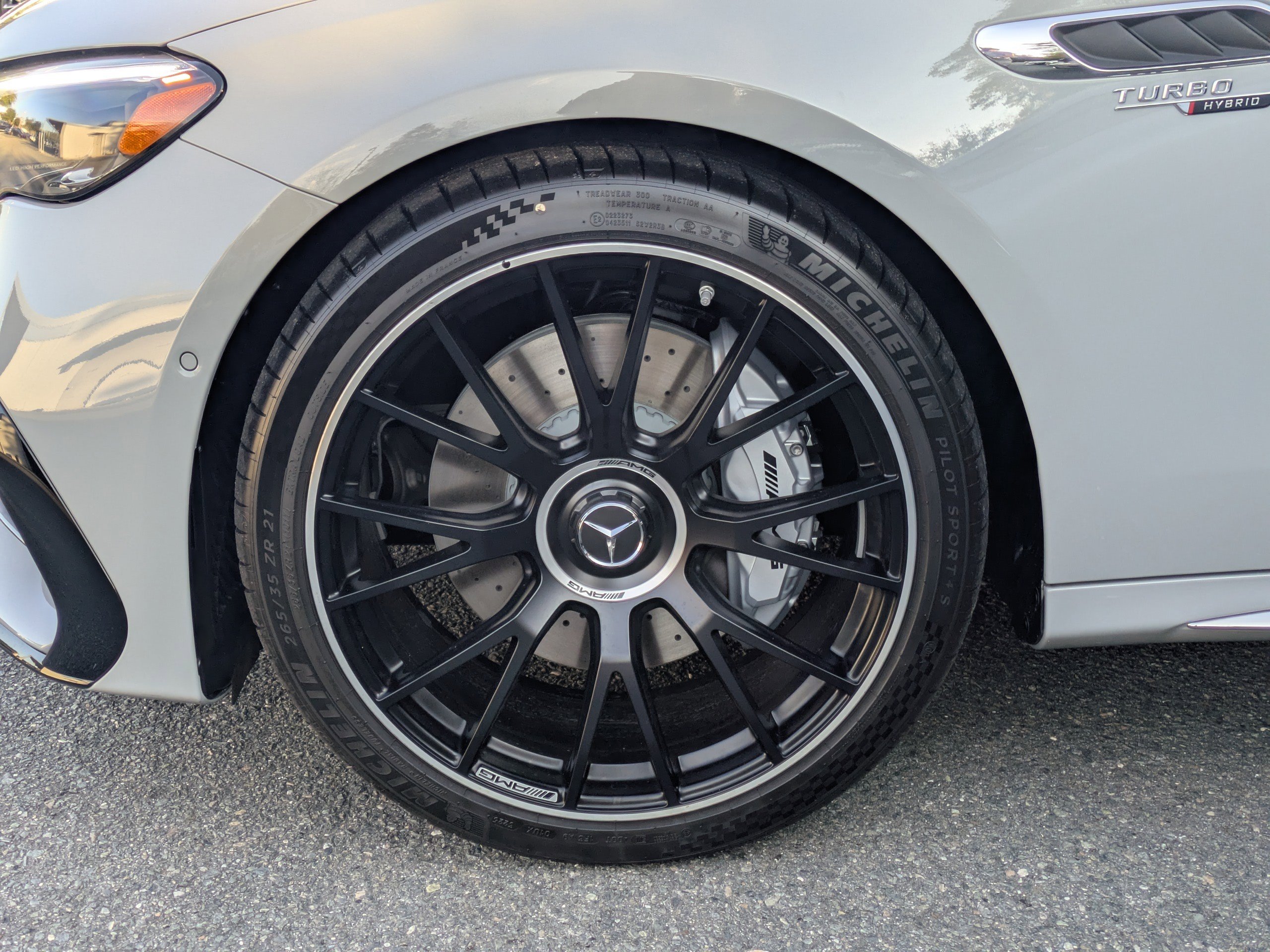 New 2026 Mercedes-Benz E 53 AMG e 4MATIC Sedan image 3