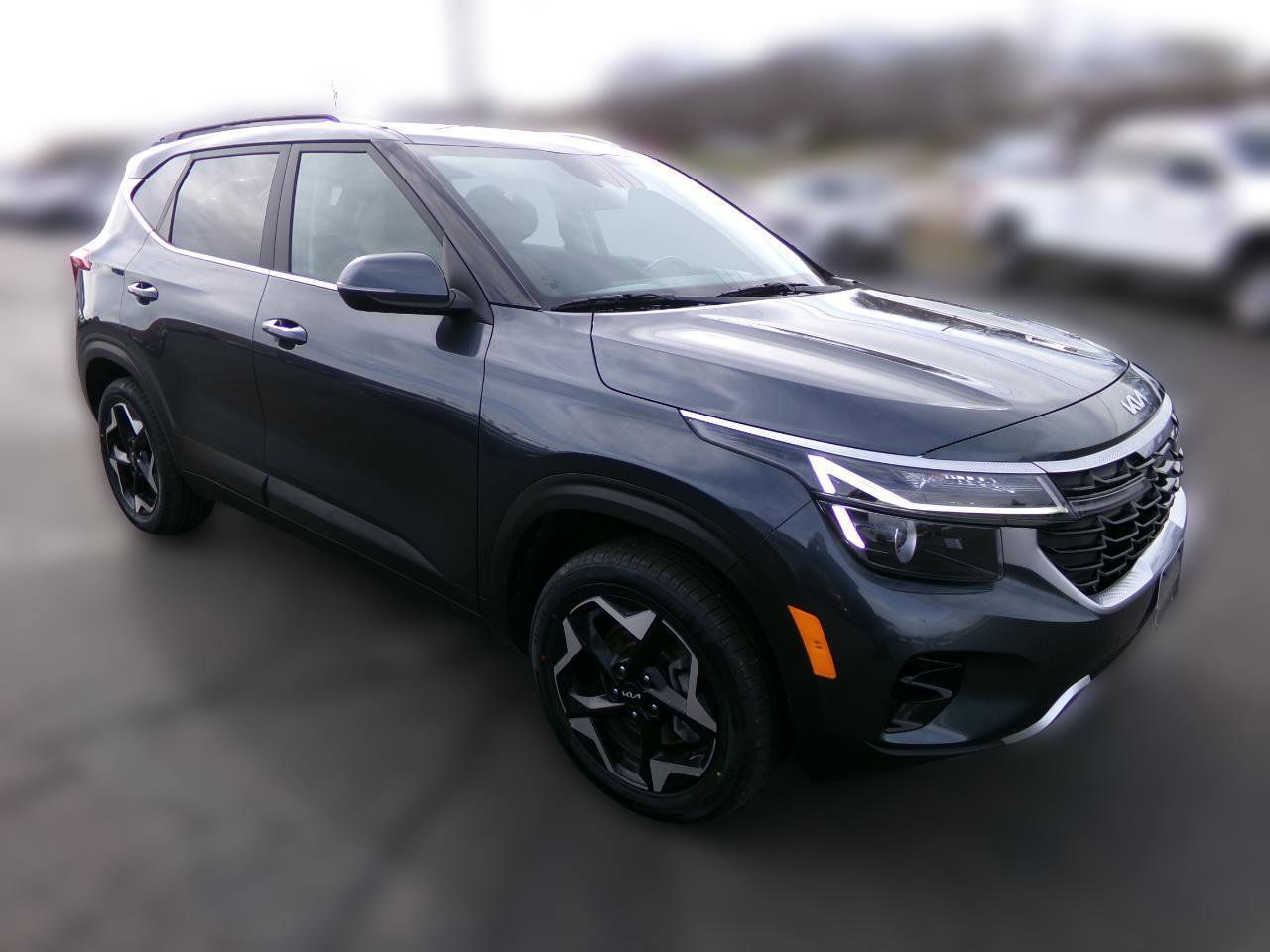 Used 2024 Kia Seltos EX