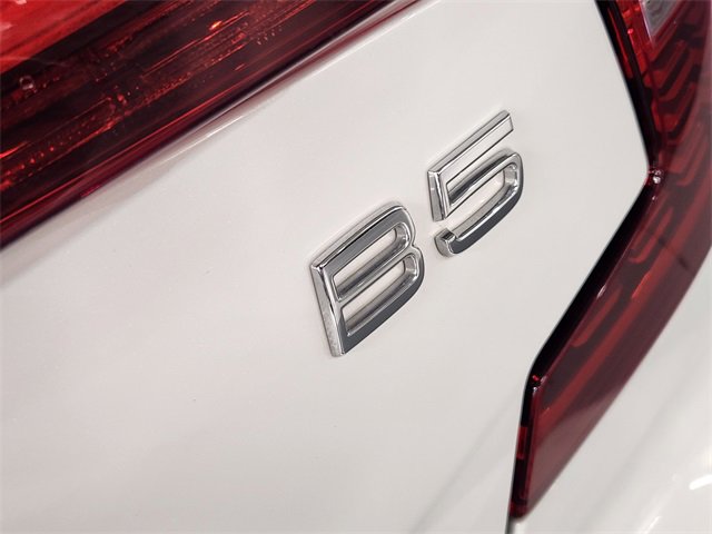Used 2024 Volvo S60 B5 Core image 13