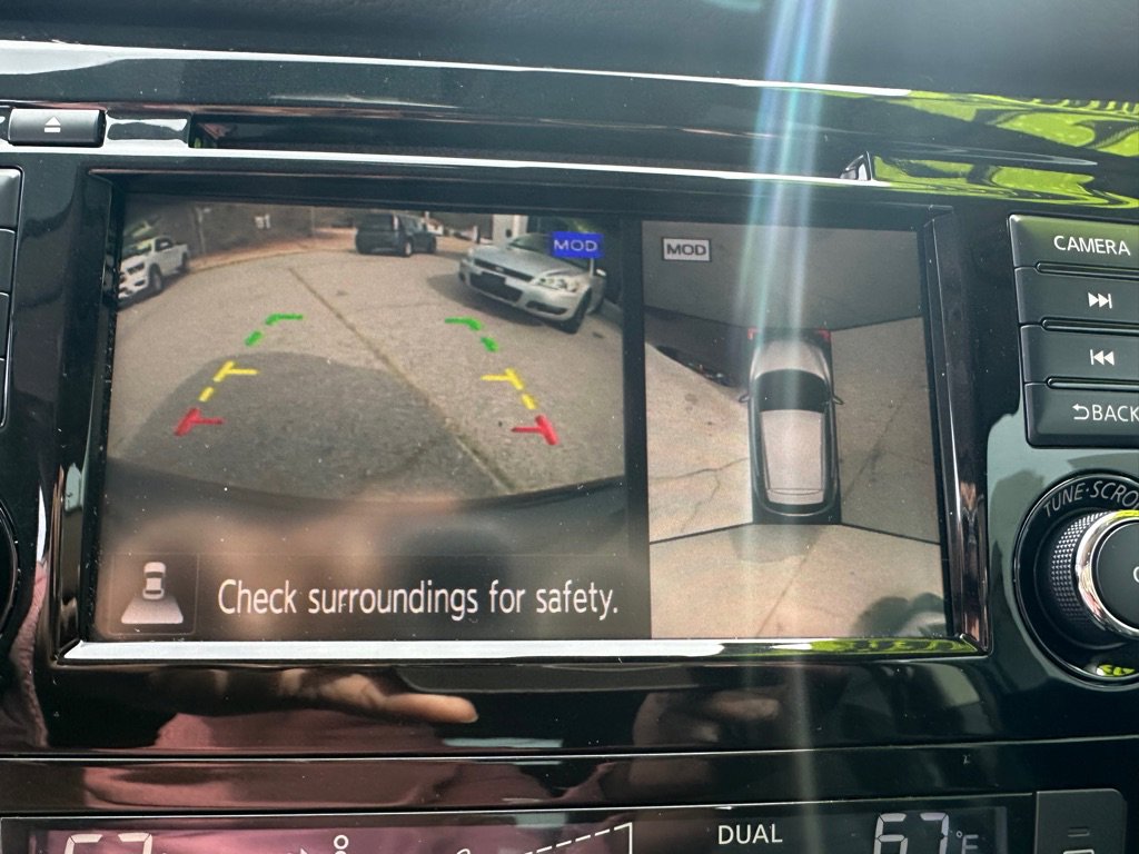 Used 2022 Nissan Rogue Sport SL w/ Premium Package image 16